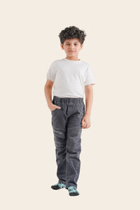 Classic Straight jeans for kids aged 4-12 from Denimden, showing the front view with a clean, straight fit in denim fabric.