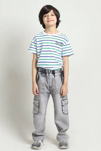 Boy wearing Denimden cargo denim jeans with elastic waistband, comfortable fit, for ages 7 to 13 years.